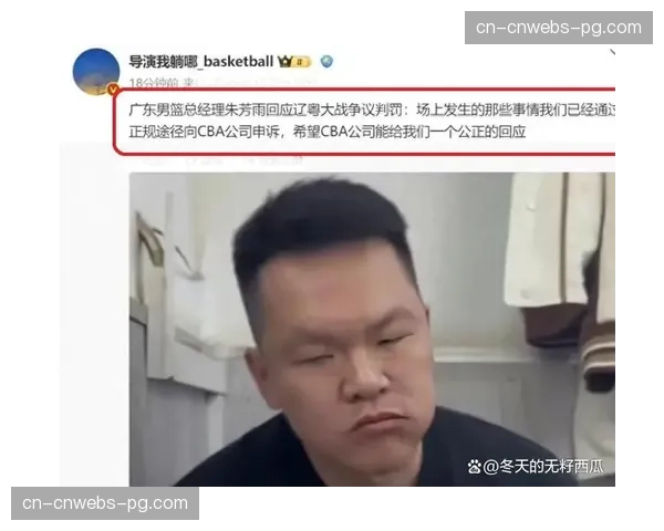 奥斯卡社交媒体晒全家福,疑似回应近期转会沙特联赛的传闻 奥斯卡社交媒体晒全家福,疑似回应近期转会沙特联赛的传闻
